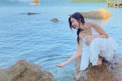 Hậu lùm xùm 'muốn làm người tình của ba ở kiếp sau', Cao Thái Hà lộ thân hình gầy gò đáng báo động
