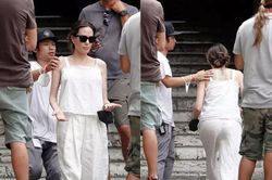 Angelina Jolie lộ nhan sắc thật trên phim trường, động thái của Pax Thiên đối với mẹ nuôi gây chú ý