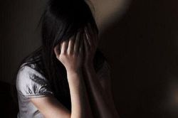 200 cảnh sát ập vào quán bar có nhiều thanh niên bay lắc
