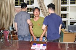 Công an huyện Bảo Thắng tỉnh Lào Cai phát hiện bắt giữ 01 đối tượng vận chuyển trái phép 600 viên ma túy tổng hợp