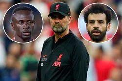 Dù mất cả Salah lẫn Mane, Liverpool vẫn sống khỏe vì còn Klopp
