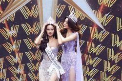 Ngọc Châu đăng quang Hoa hậu Hoàn vũ Việt Nam 2022