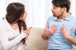 Vợ chồng suýt li hôn, lời nhắn nhủ của hàng xóm đã khiến tôi giật mình nhận ra một điều