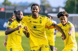 Pau FC, đội bóng Quang Hải gia nhập có gì thú vị?