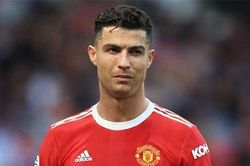 Chelsea muốn mua C.Ronaldo