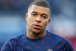 Mbappe trách huấn luyện viên Mauricio Pochettino
