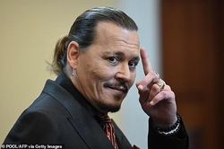 Johnny Depp nhận 301 triệu USD khi trở lại 'Cướp biển vùng Caribbean'?