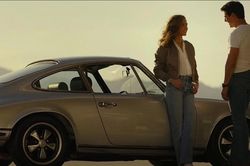 Porsche 911 cổ cực hiếm của tỷ phú xe hơi trong phim bom tấn Top Gun Maverick