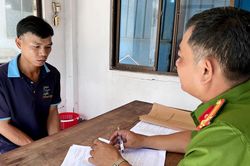 Bắt đối tượng siết cổ vợ vì nghi không chung thủy