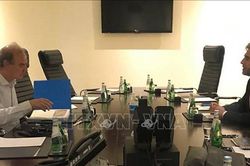 Mỹ, Iran bắt đầu đàm phán hạt nhân tại Qatar