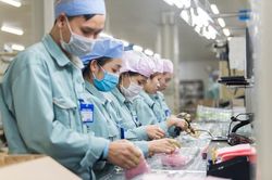 Nỗ lực khỏa lấp 'khoảng trống' thiếu hụt lao động