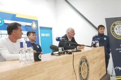 Quang Hải họp báo ra mắt Pau FC: 'Tôi sẽ thi đấu để mọi người ở đây nhớ đến mình'