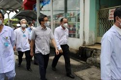 TPHCM quyết liệt chống sốt xuất huyết, đẩy nhanh tiêm vaccine phòng COVID-19