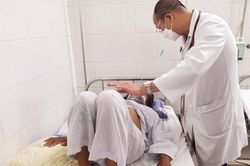 Đi du lịch về, người phụ nữ sốt cao, nguy kịch vì bị muỗi đốt