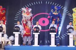 Chủ tịch nước Nguyễn Xuân Phúc dự lễ khánh thành nhà máy điện gió
