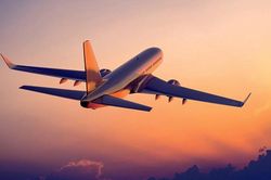 Hồ Hoài Anh - Lưu Hương Giang cùng con sẽ bay về Việt Nam đêm nay?