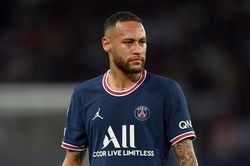 Bị Mbappe trở mặt, Neymar tới Ngoại hạng Anh thi đấu?