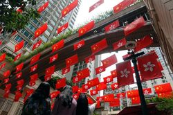 Hong Kong rực rỡ trong lễ kỷ niệm 25 năm trở về với Trung Quốc