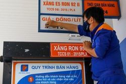 Giá xăng dầu chính thức giảm sau chuỗi ngày tăng liên tiếp