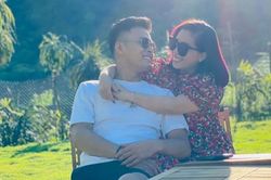 Diễn viên Hồng Đăng và những lần 'vỗ mặt' cư dân mạng vì vợ