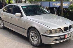 BMW 525i đời cổ biển tứ quý 5 tại Hà Nội