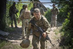 Ukraine khẳng định Lysychansk không bị bao vây, Belarus cáo buộc Kiev tấn công