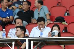 HOT: Hoa hậu Đỗ Mỹ Linh công khai hẹn hò với con trai bầu Hiển?