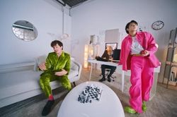 Xác nhận chính Jungkook BTS là người yêu Charlie Puth trong 'Left and Right'
