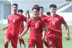 U19 Việt Nam 4-1 U19 Philippines: Quốc Việt xứng danh Vua giải trẻ