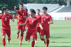 Nguyễn Quốc Việt lập cú đúp, U19 Việt Nam thắng đậm Philippines
