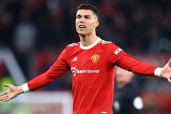 Lộ lý do CR7 vắng mặt buổi tập đầu tiên tại Man Utd