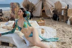 Dàn mỹ nhân Việt diện bikini nóng bỏng khi du lịch biển