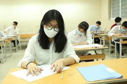 Cô giáo hơn 20 năm chấm thi chỉ lỗi thường gặp trong bài thi Ngữ văn