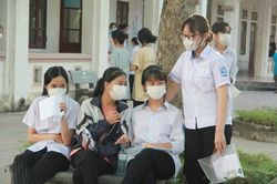 Điểm chuẩn lớp 10 công lập ở Hà Tĩnh tăng mạnh