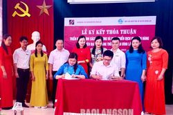 Agribank Đình Lập và Hội Liên hiệp Phụ nữ huyện ký kết thỏa thuận triển khai chính sách tín dụng và phát triển dịch vụ ngân hàngTin khácGóp phần đẩy mạnh thanh toán không dùng tiền mặtLan tỏa phong trào cán bộ, công chức, viên chức thi đua thực hiện văn h