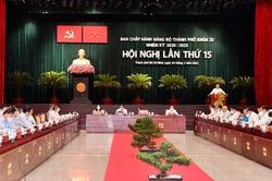 Quyết liệt hơn để tránh nguy cơ xảy ra dịch chồng dịch tại TPHCM