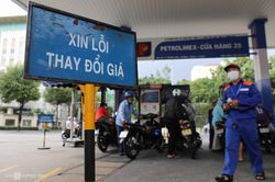 Giá xăng còn bao nhiêu nếu được giảm loạt thuế?