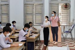 Kỳ thi tốt nghiệp Trung học Phổ thông năm 2022: Quán triệt kỹ Quy chế cho cán bộ, thí sinh trong ngày làm thủ tục dự thi