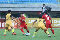 Chơi thiếu người, U19 Việt Nam vẫn thắng đậm U19 Brunei