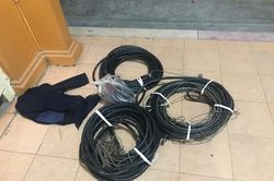 Bắt quả tang đối tượng cắt trộm dây cáp điện