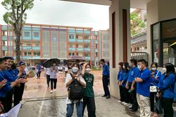 Đề Toán dễ thở, thí sinh phấn khởi kết thúc ngày thi đầu tiên