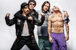 Ban nhạc Red Hot Chili Peppers: Hành trình kỳ lạ qua 4 thập niên