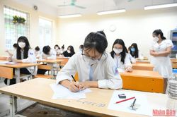 Các thí sinh thi môn Ngữ văn với tâm lý khá thoải mái