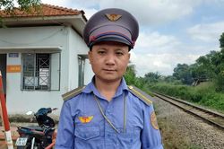 Bộ trưởng GTVT gửi thư khen nhân viên gác chắn dũng cảm cứu người