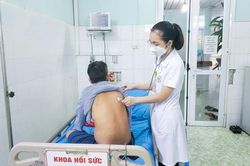Ngộ độc, choáng váng sau khi hút thuốc lá điện tử khách bỏ quên