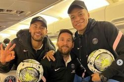 MU nan giải De Jong, Messi xung đột Mbappe