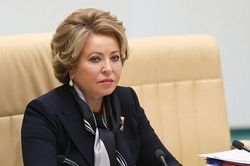 Thượng viện Nga hứa cân nhắc đề nghị của vùng ly khai Ukraine gia nhập Nga