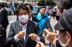 Cựu Thủ tướng Nhật Bản Shinzo Abe bị bắn