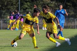 Quang Hải ghi bàn giúp Pau FC thắng tưng bừng 5-0