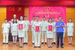 VKSND tỉnh Quảng Ninh công bố và trao quyết định bổ nhiệm 11 Kiểm sát viên